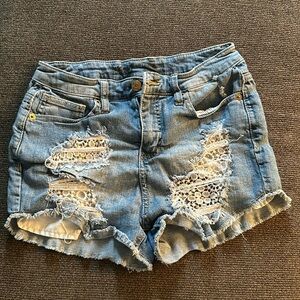 Women’s High Rise Crochet Detail Short Shorts